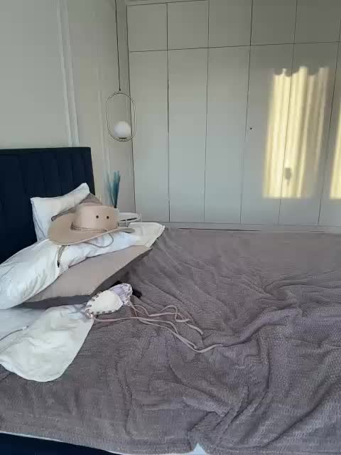 Oops_kiraa Live Sex December 18, 2025