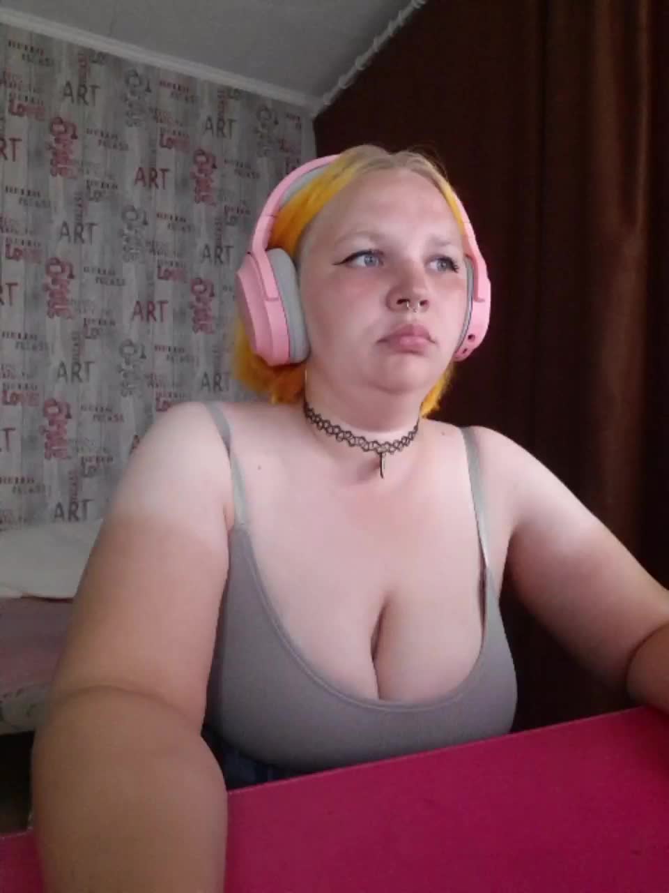 -MeooW- Live Sex December 17, 2025