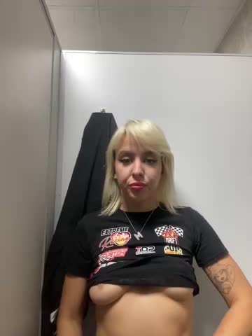 LikaCat Live Sex December 18, 2025