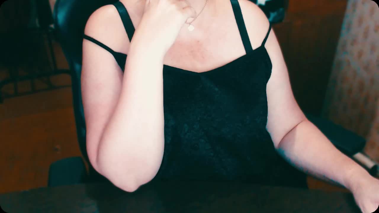 Alisa1917 Live Sex December 17, 2025