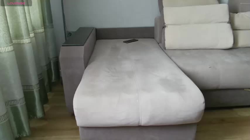 Milaa1998 Live Sex December 15, 2025