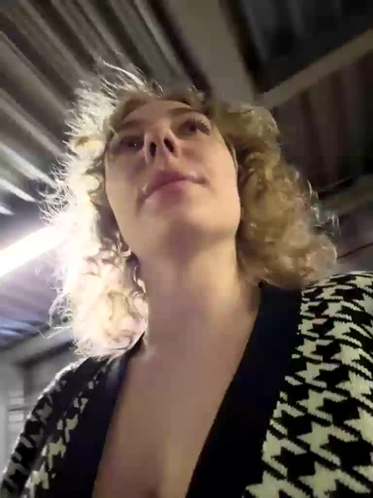 Shaurma- Live Sex December 17, 2025