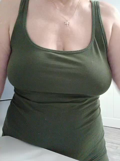 Tata42 Live Sex December 13, 2025