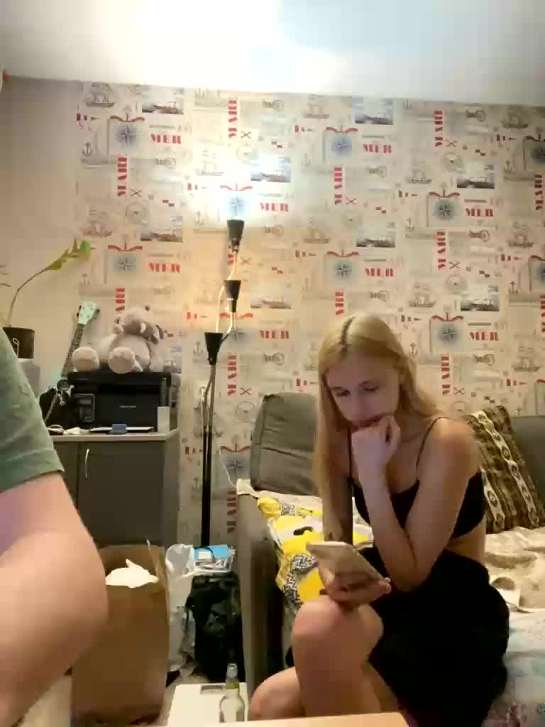 lina_wap Live Sex December 19, 2025