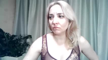 mariska-kiska Live Sex December 18, 2025