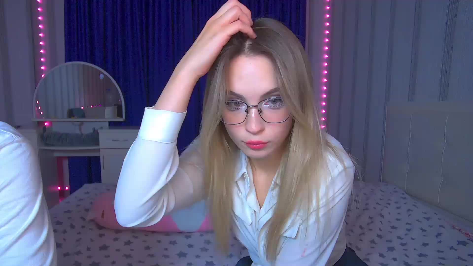 AmyAmy Live Sex December 13, 2025