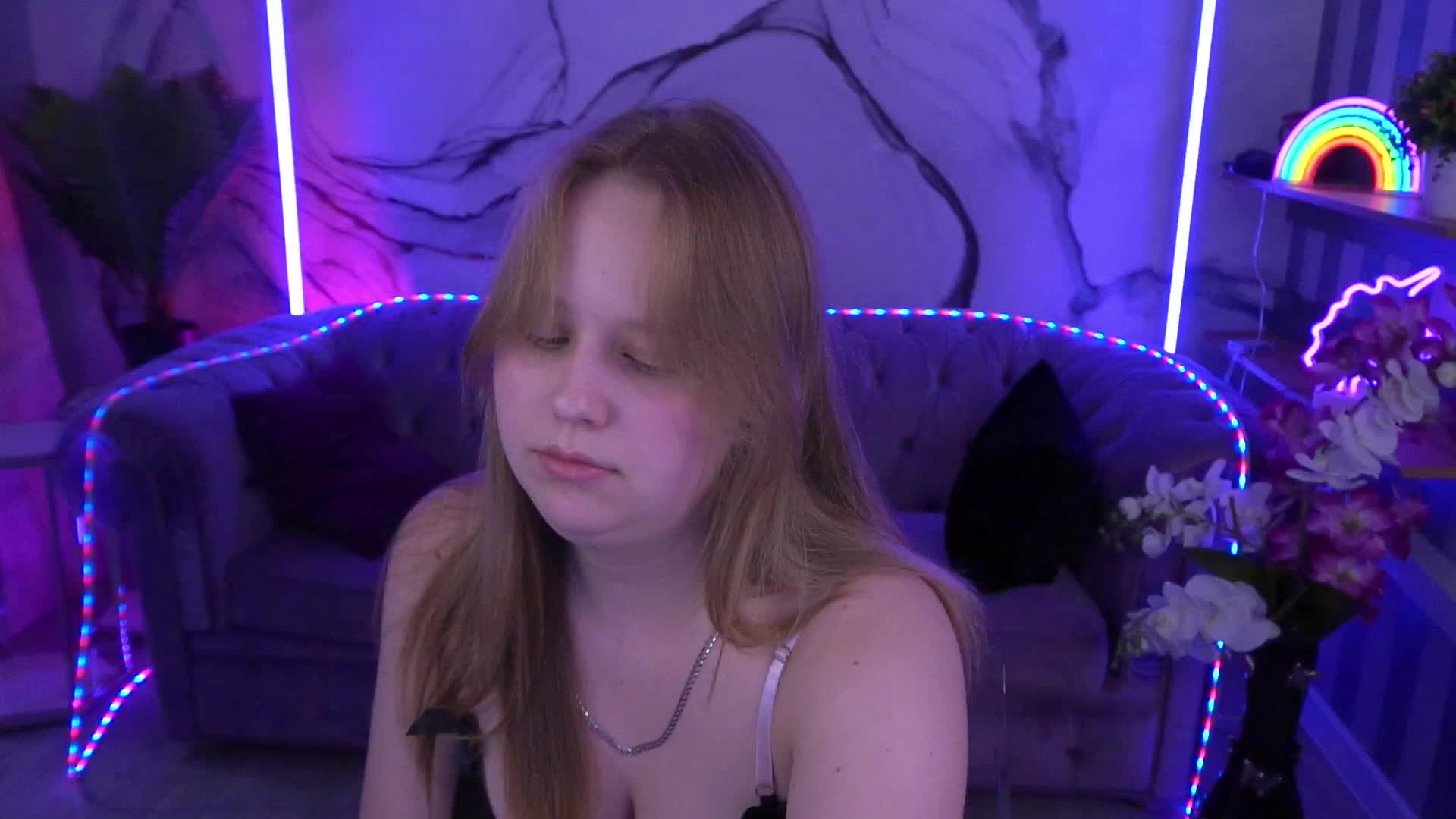 CrystallPaws Live Sex December 14, 2025