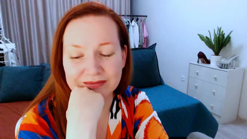 GoddessLara Live Sex December 17, 2025