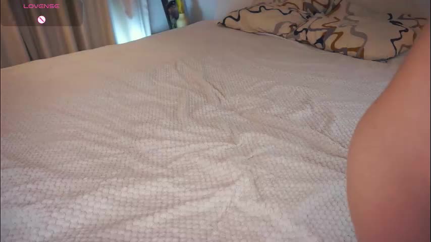 hip_hop_baby Live Sex December 14, 2025