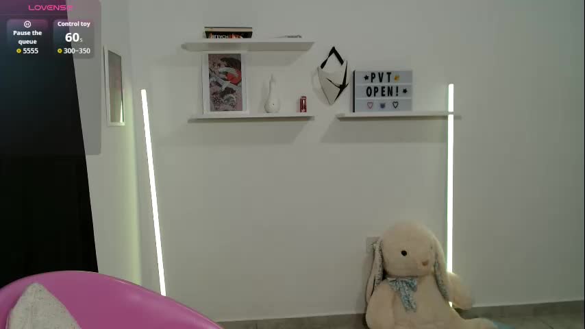 chloe_levine Live Sex December 14, 2025