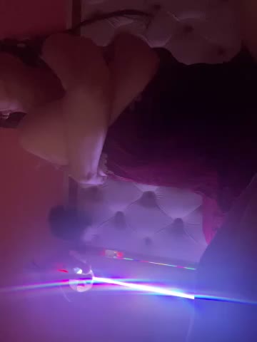 Flossy_Vettie Live Sex December 18, 2025