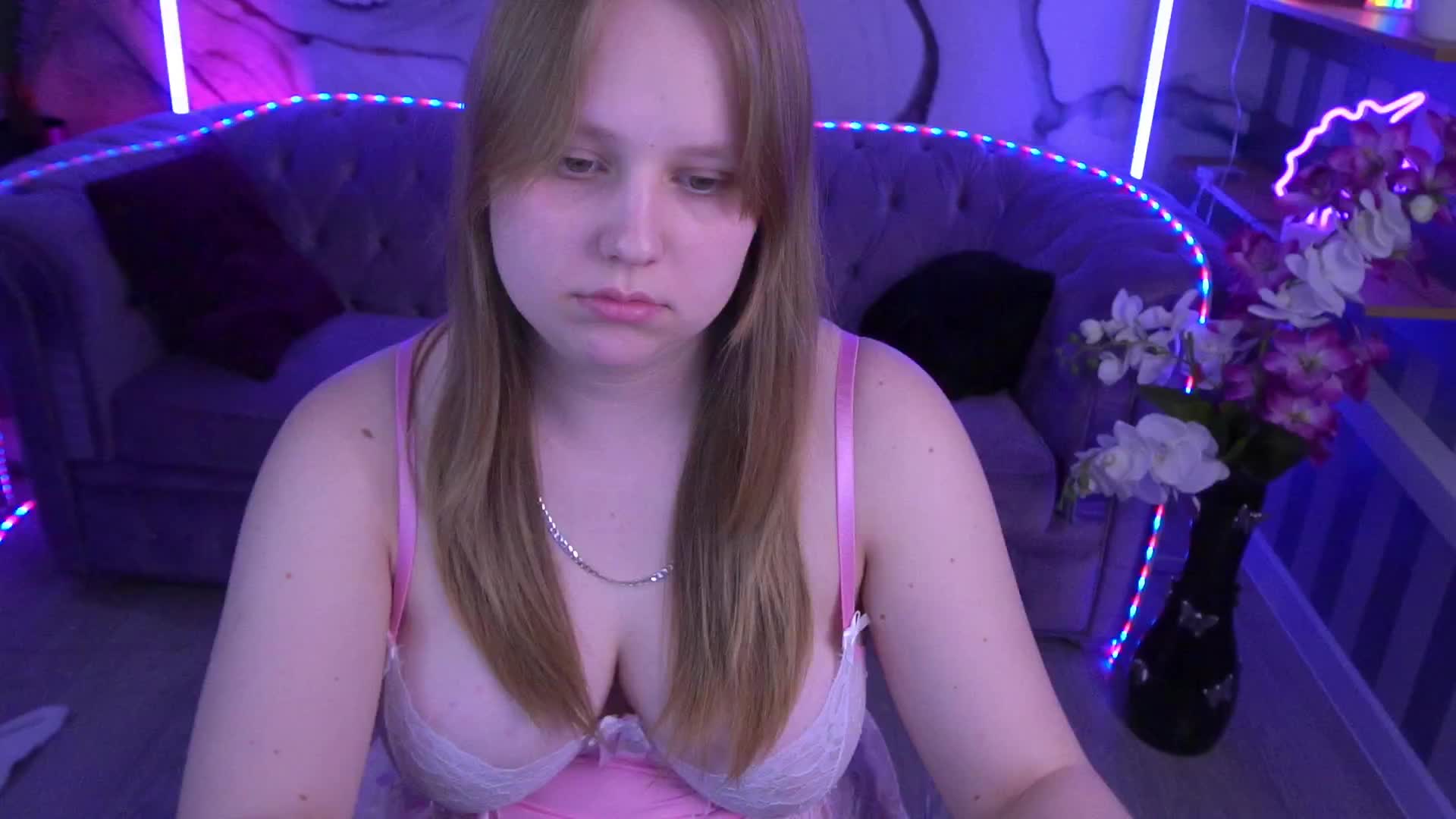 CrystallPaws Live Sex December 18, 2025