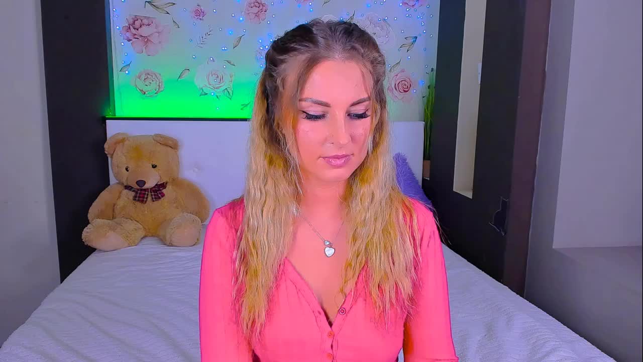 Alisee123 Live Sex December 13, 2025