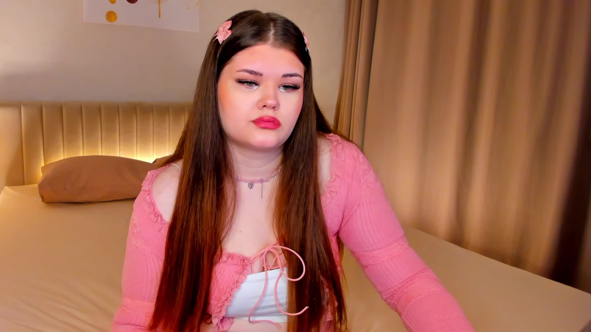 elle-one Live Sex December 17, 2025