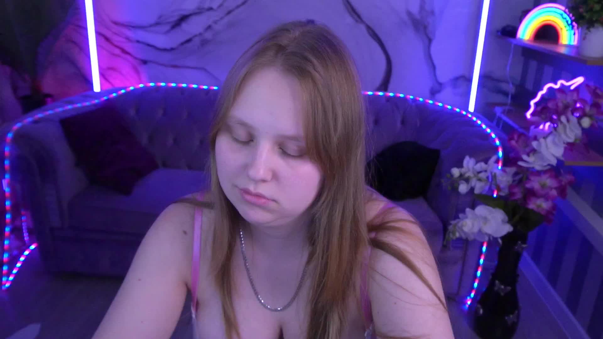 CrystallPaws Live Sex December 18, 2025