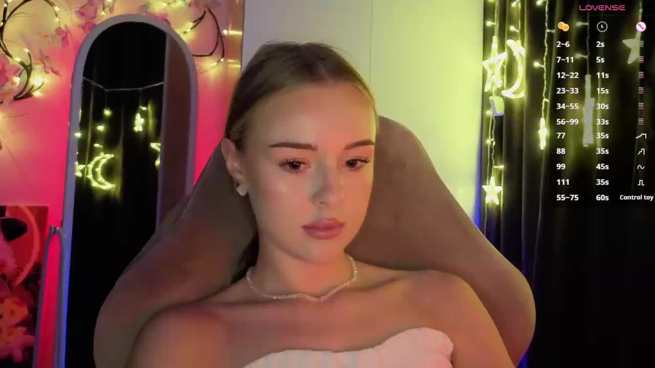 Nestyzz Live Sex December 14, 2025