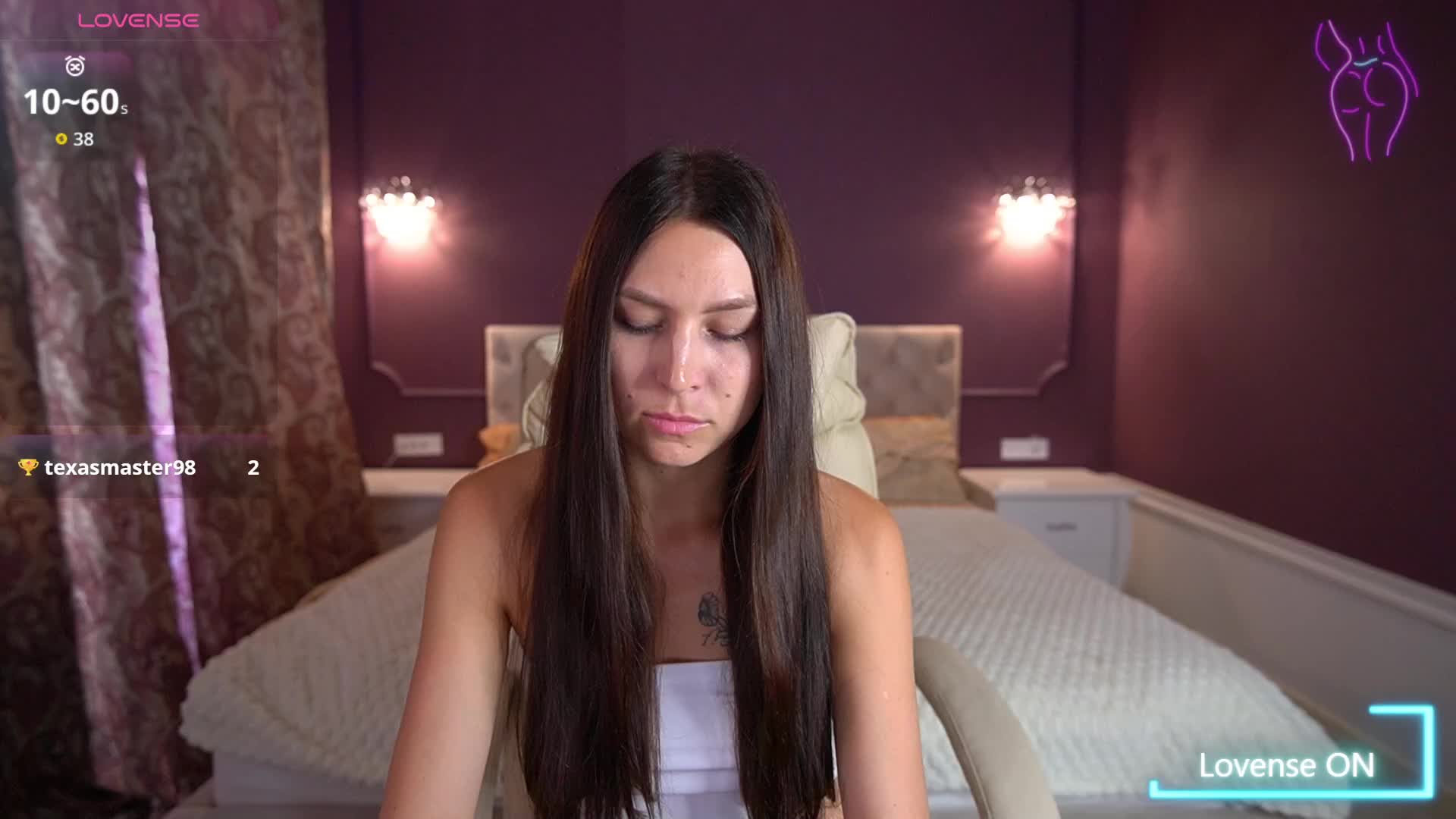 EliseVelour Live Sex December 17, 2025