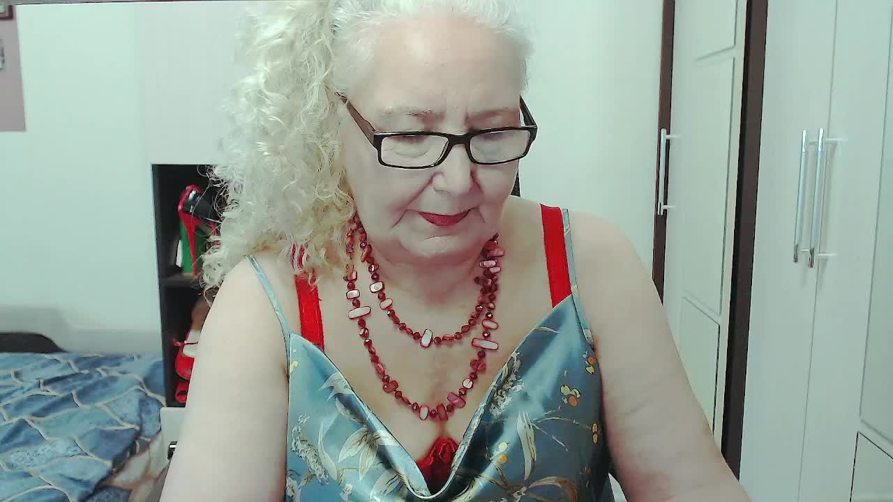 GrannyWants Live Sex December 17, 2025