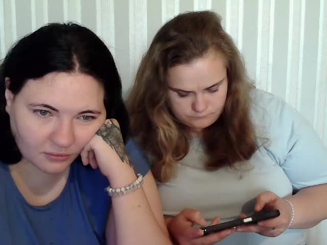 HollyXEva Live Sex December 14, 2025