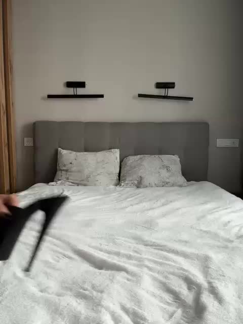 -SATIVA- Live Sex December 17, 2025