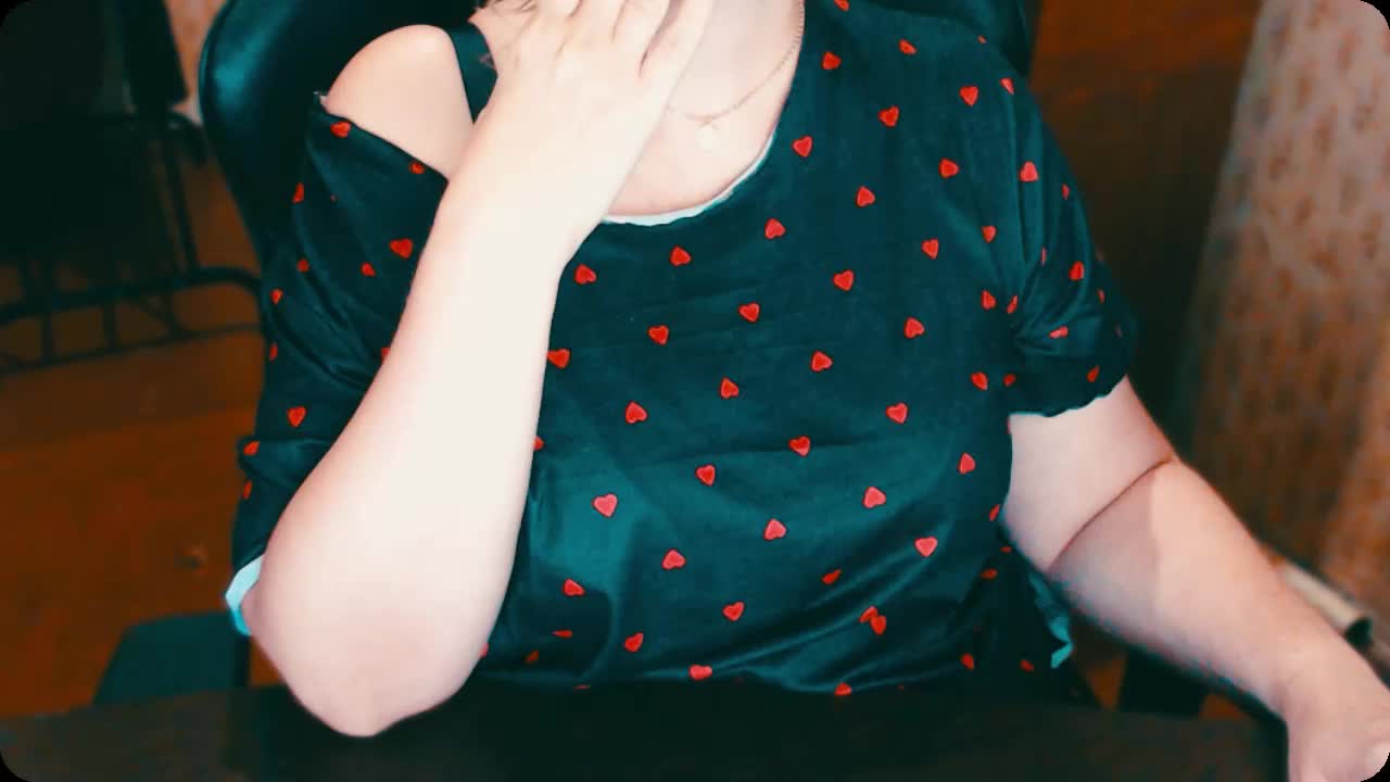 Alisa1917 Live Sex December 17, 2025