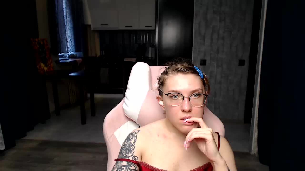 Regimasmile Live Sex December 14, 2025