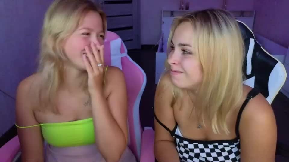 stefany_and_bettany Live Sex December 13, 2025