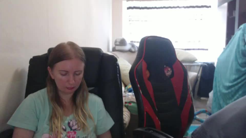 jenisandpeter Live Sex December 19, 2025