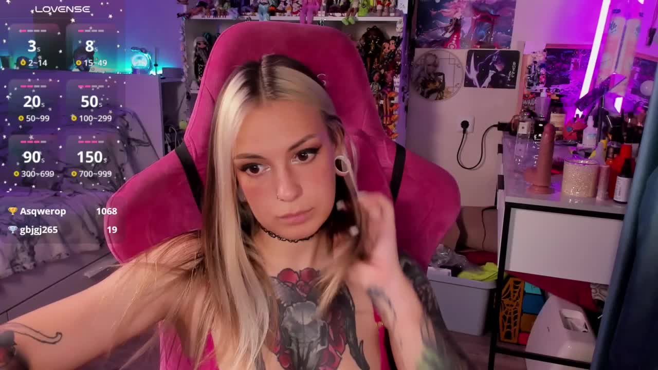 ChloeKohaku Live Sex December 17, 2025