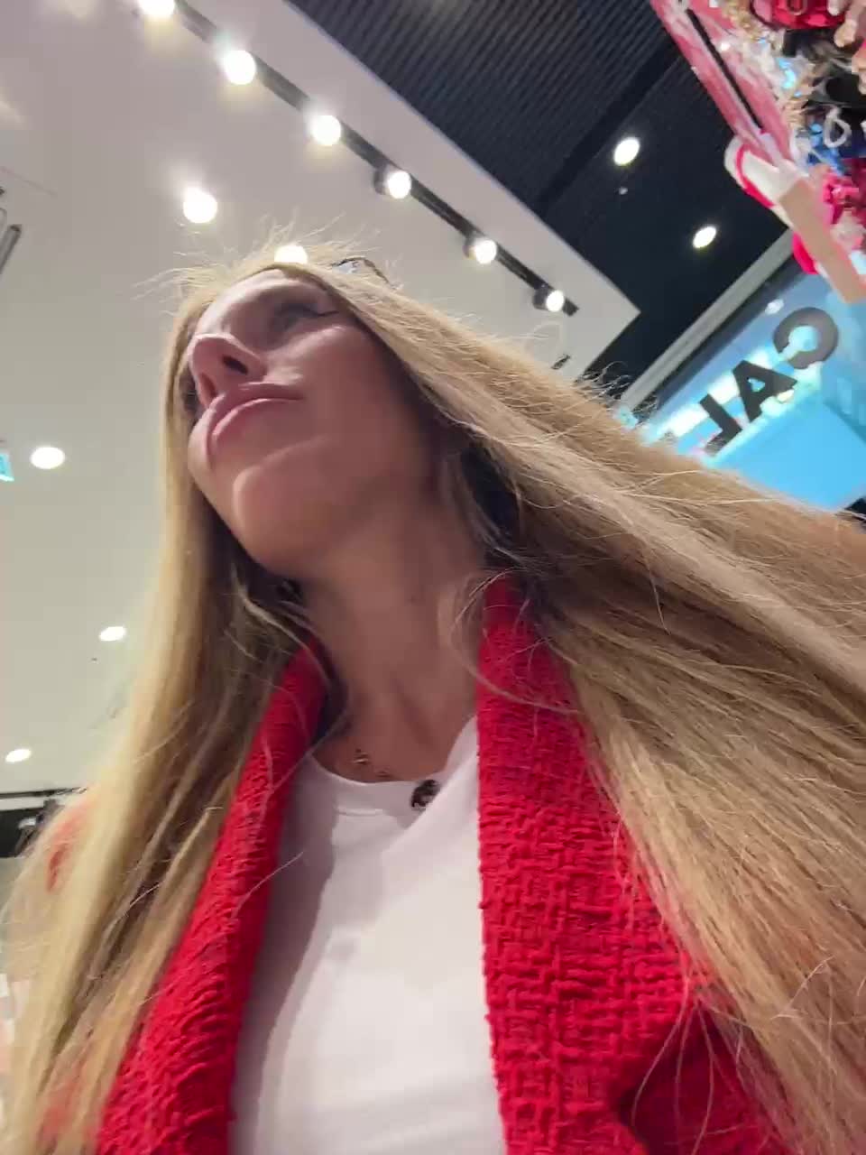 ALVUWKA Live Sex December 14, 2025