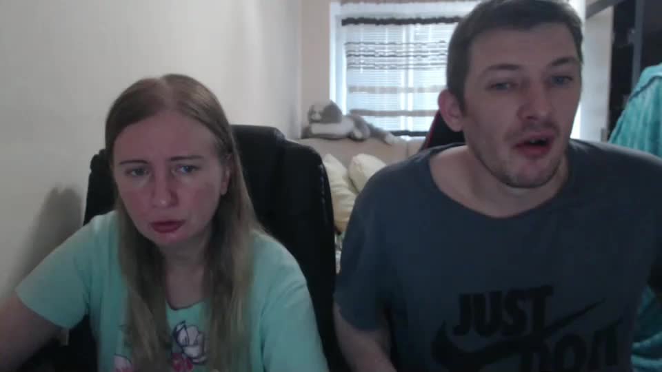 jenisandpeter Live Sex December 19, 2025