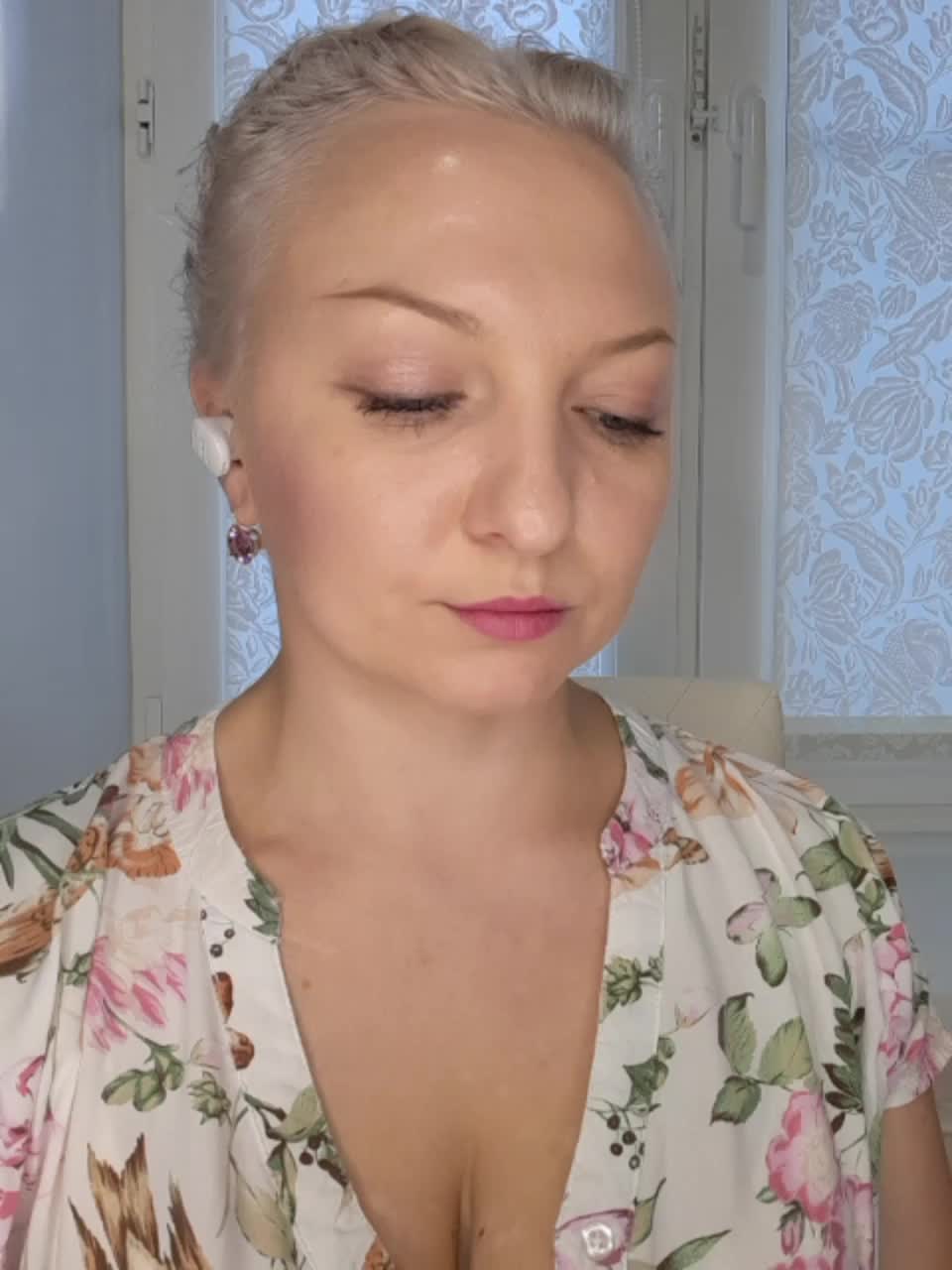 Anesteishen Live Sex December 19, 2025