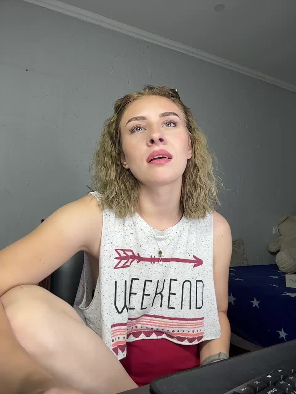 KissyKristy Live Sex December 17, 2025