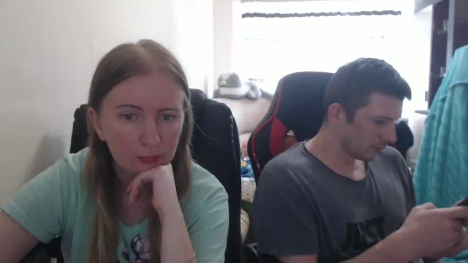 jenisandpeter Live Sex December 19, 2025