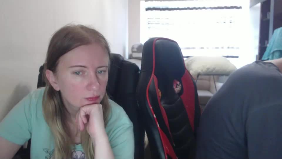 jenisandpeter Live Sex December 19, 2025