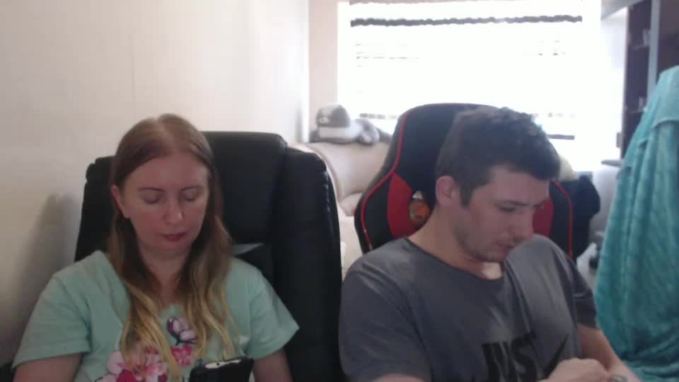 jenisandpeter Live Sex December 19, 2025