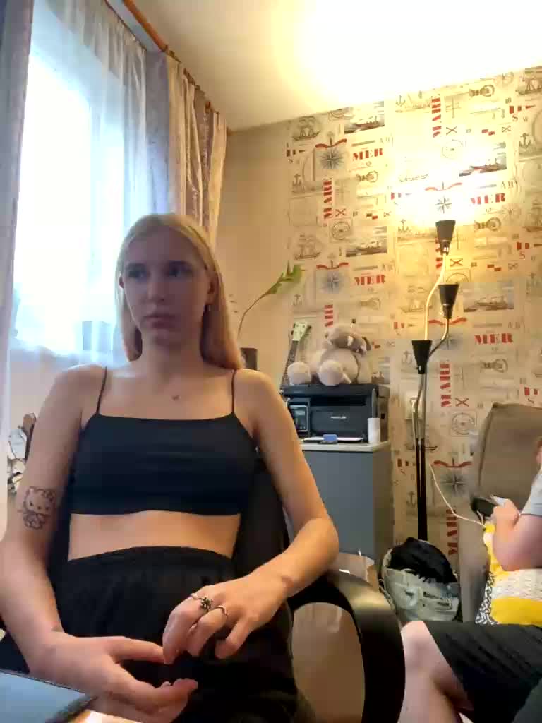 lina_wap Live Sex December 19, 2025
