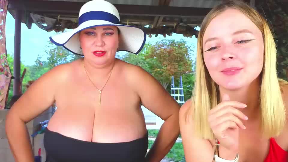 sassy_seasons Live Sex December 17, 2025