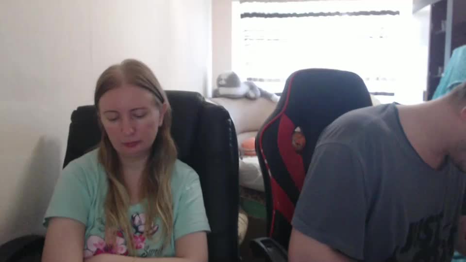 jenisandpeter Live Sex December 19, 2025