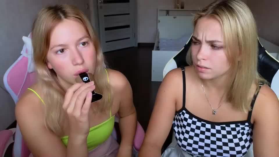 stefany_and_bettany Live Sex December 13, 2025