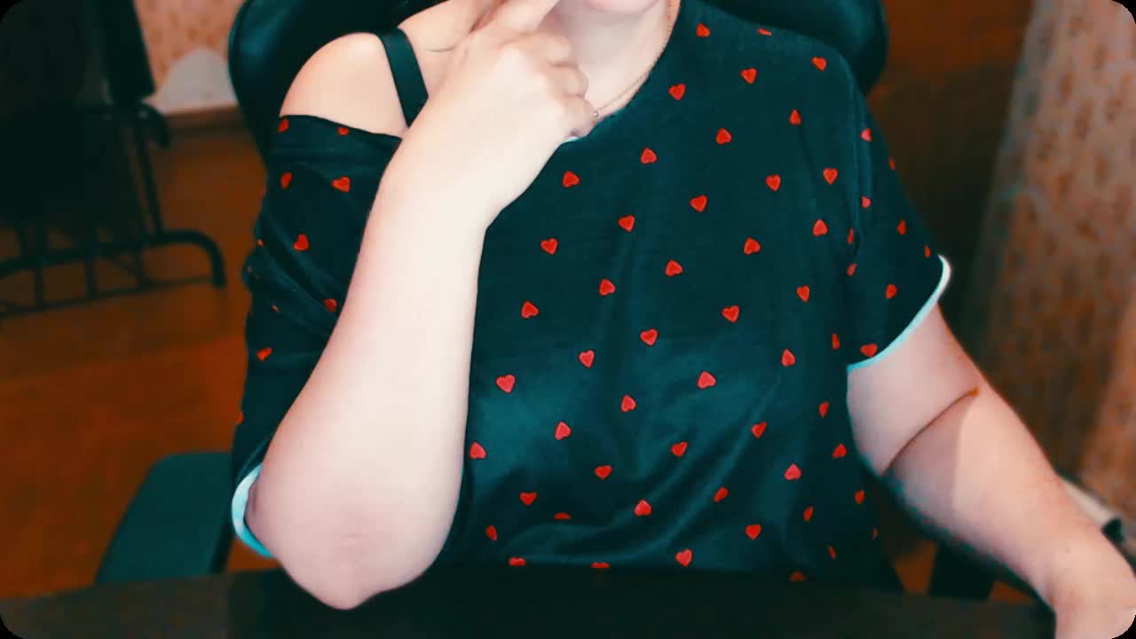 Alisa1917 Live Sex December 17, 2025