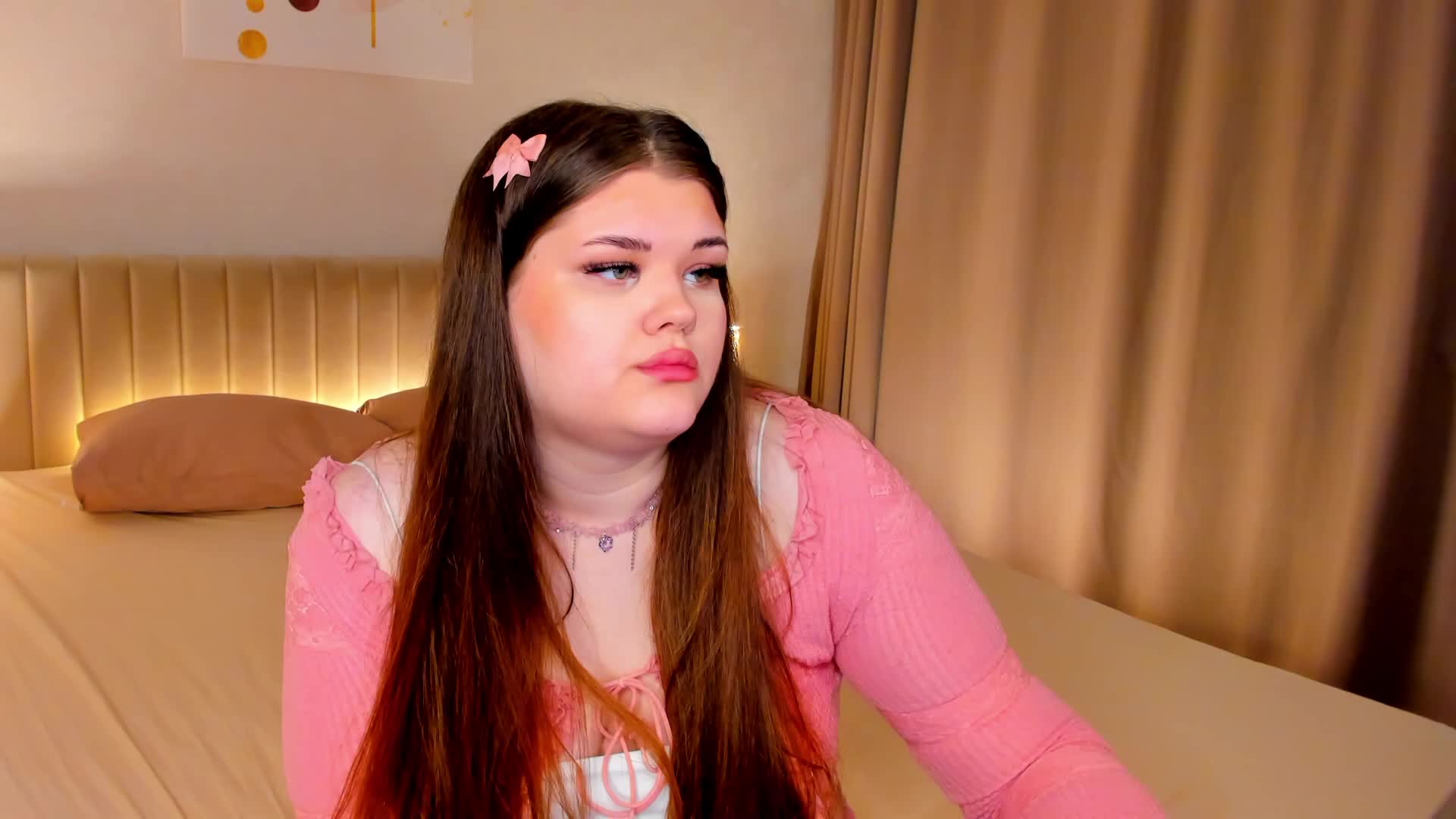 elle-one Live Sex December 17, 2025