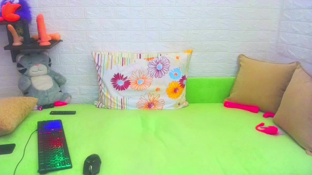 FoxyMature Live Sex December 14, 2025