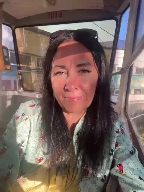 Karolina_Milf Live Sex December 14, 2025