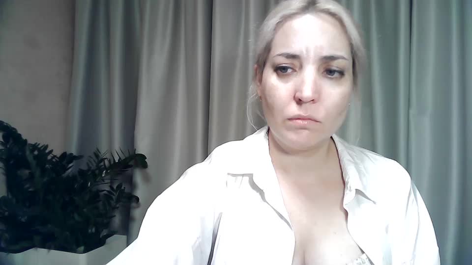 mariska-kiska Live Sex December 18, 2025