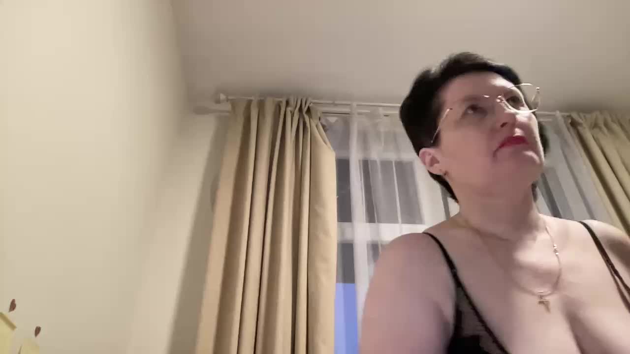 HotMilfPussy Live Sex December 17, 2025
