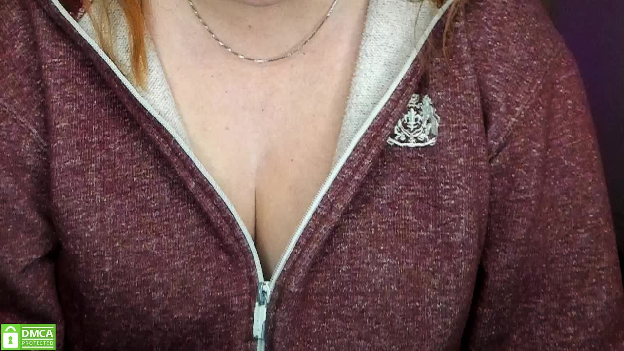 Aliciaredluv Live Sex December 17, 2025