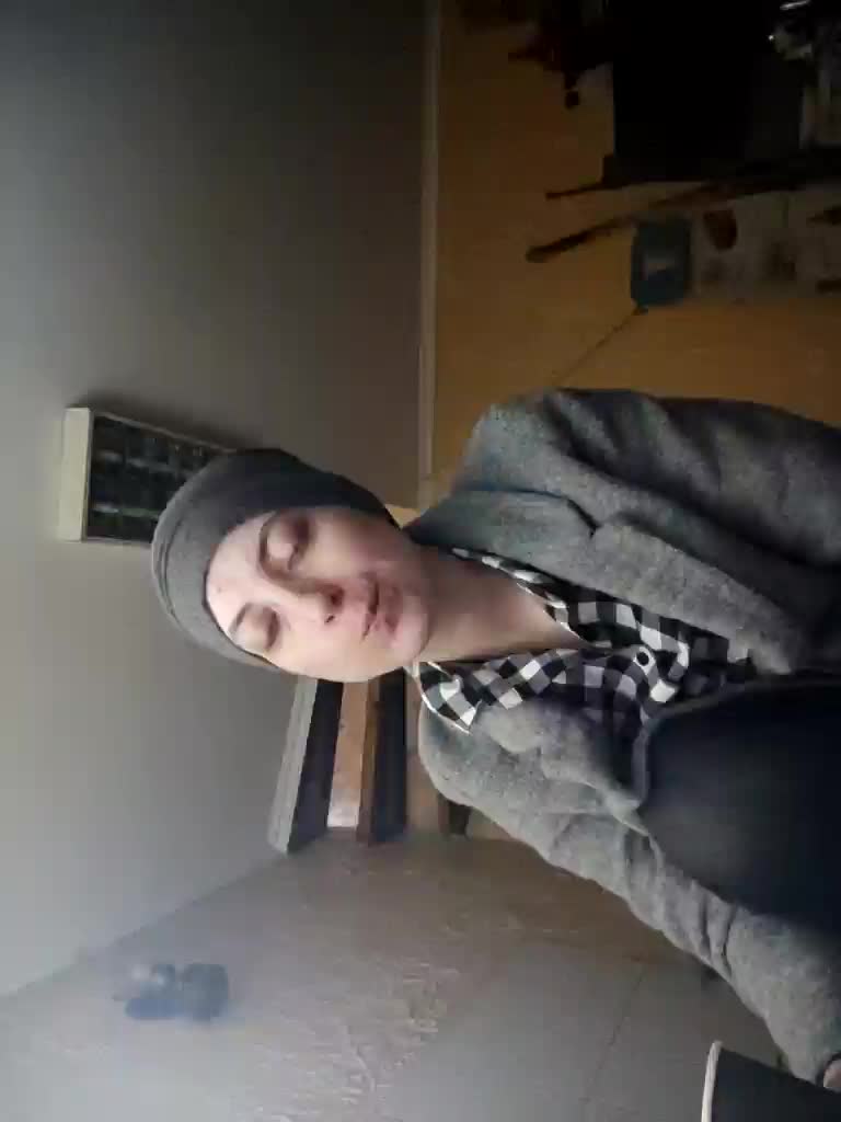 Kira700cams Live Sex December 15, 2025