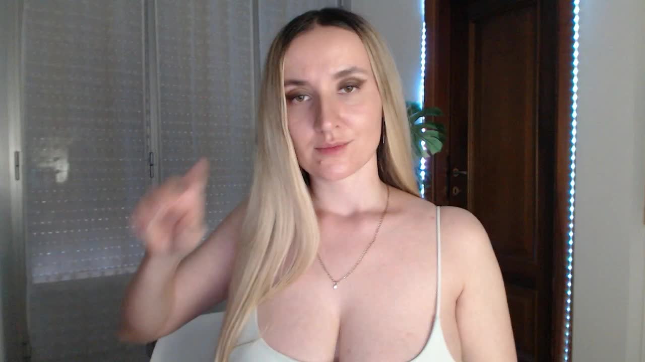 Alina-Lovely Live Sex December 14, 2025