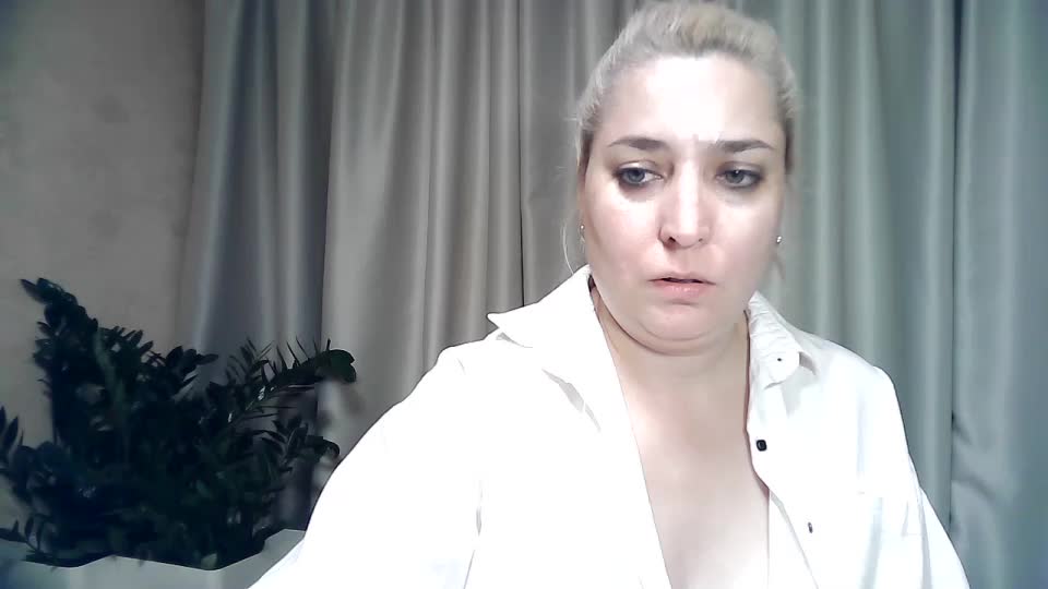 KickaIricka Live Sex December 14, 2025